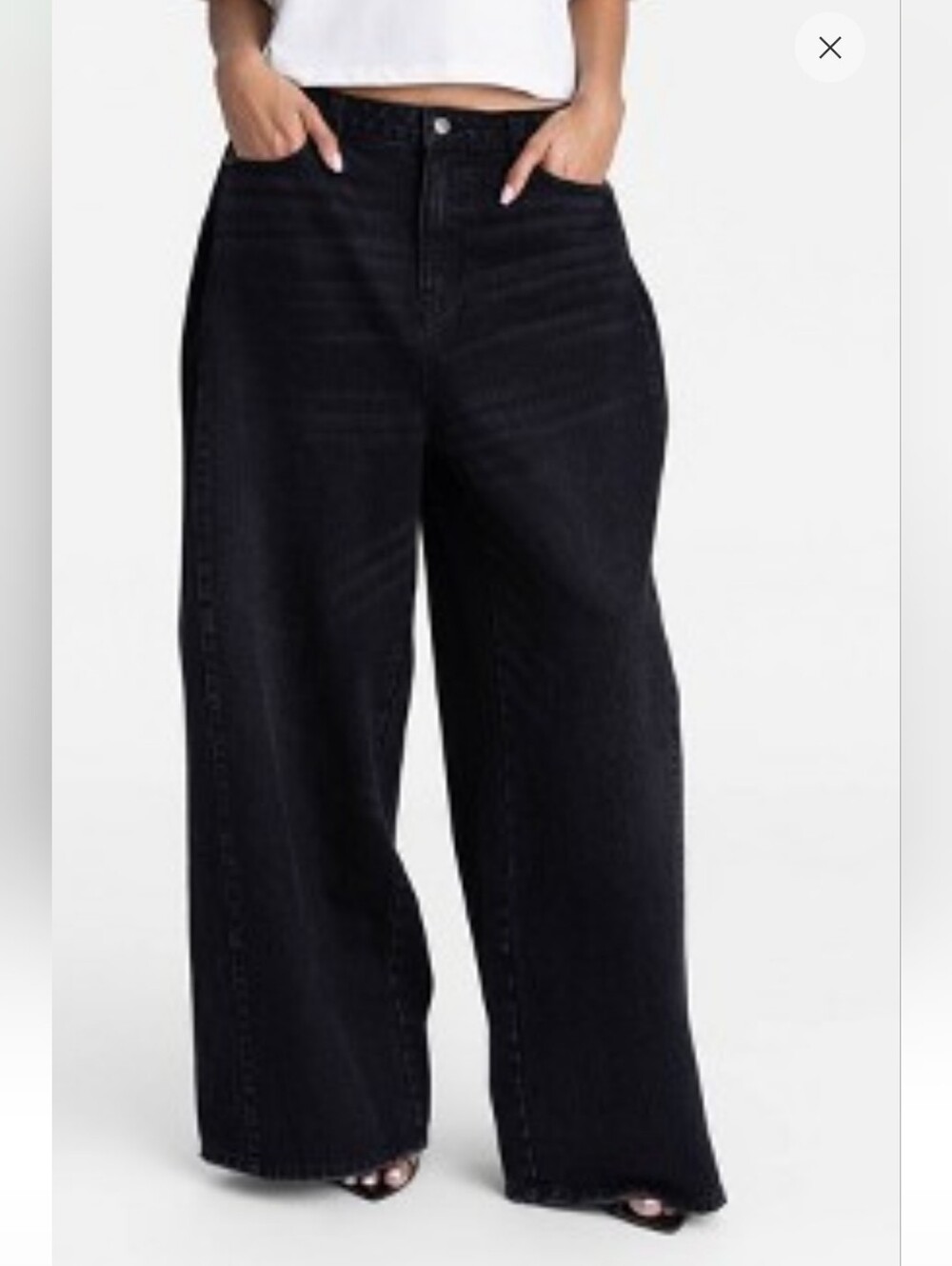 High-Rise Wide Leg Jeans in Black